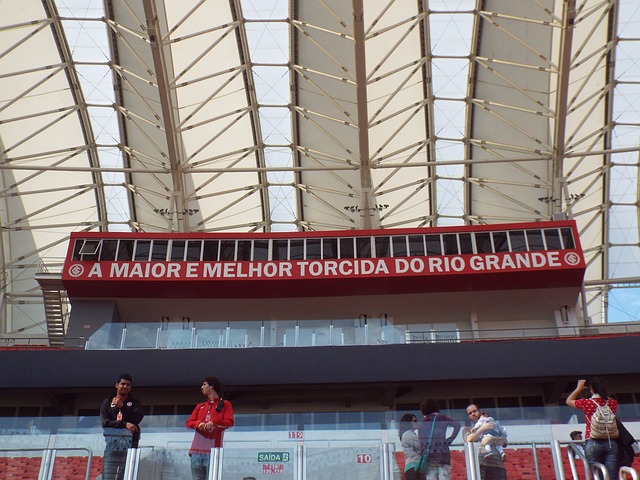 亚冠生死局：柔佛主场狂攻碾压上海海港 中超冠军背水一战太难了